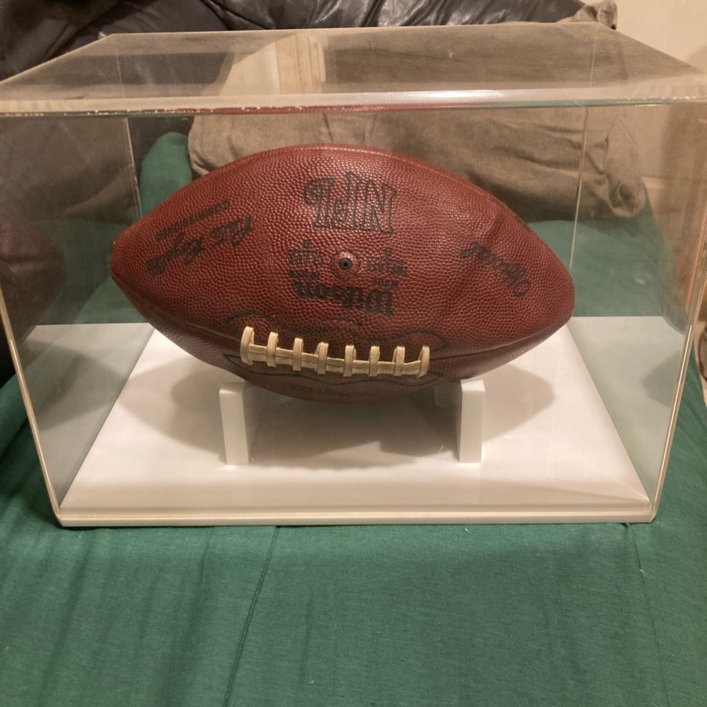 NFL Football - Picture 8 of 8